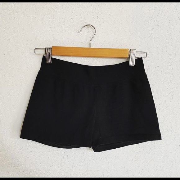 Brandy Melville Shorts - Picture 1 of 1
